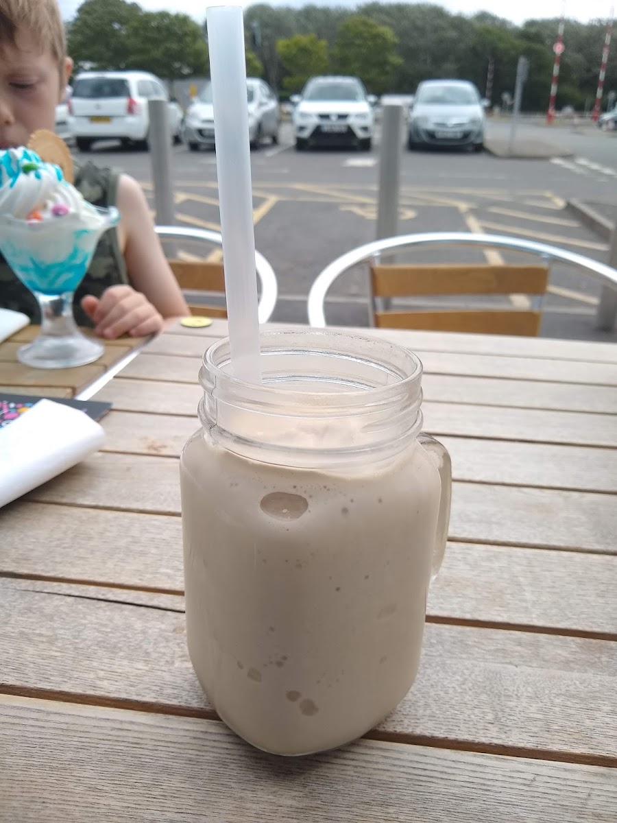 Creams Cafe Beckton Photo 8