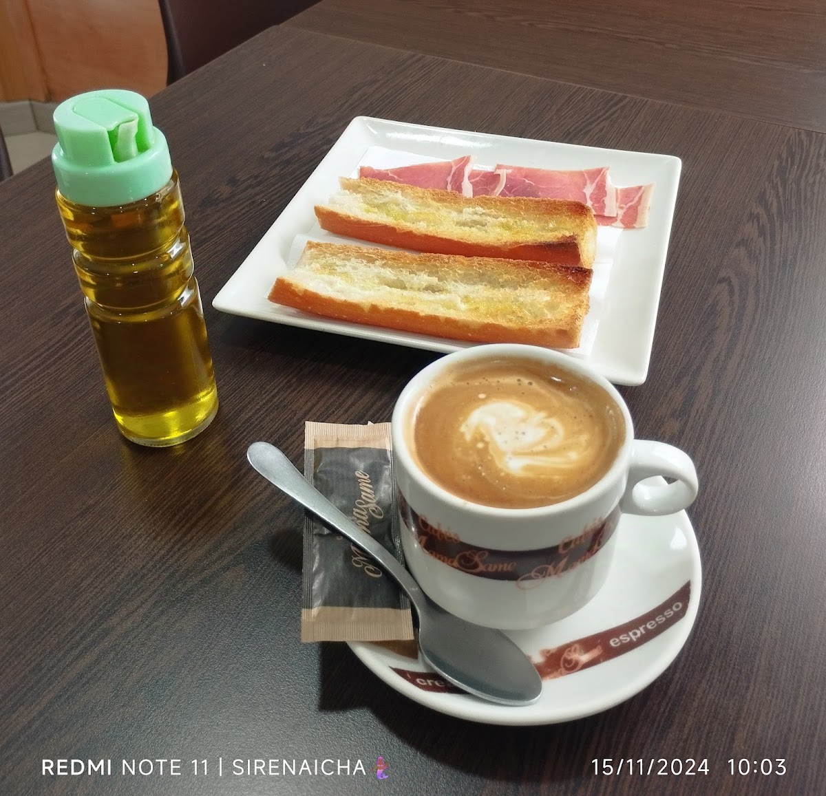 La Cantonada Cafeteria Photo 7