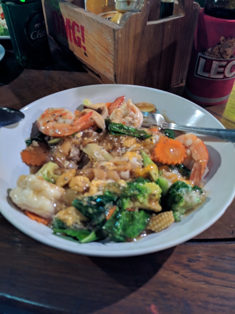 OMG! Sports Bar & Restaurant Photo 10