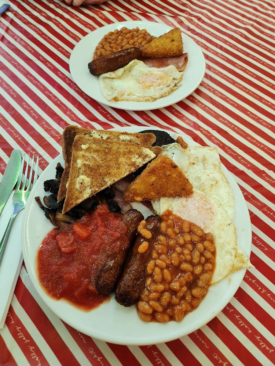 Alfreton Market Cafe Photo 5