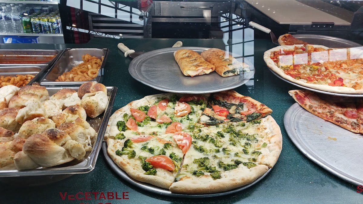 Ruano's Pizza & Pasta Photo 9