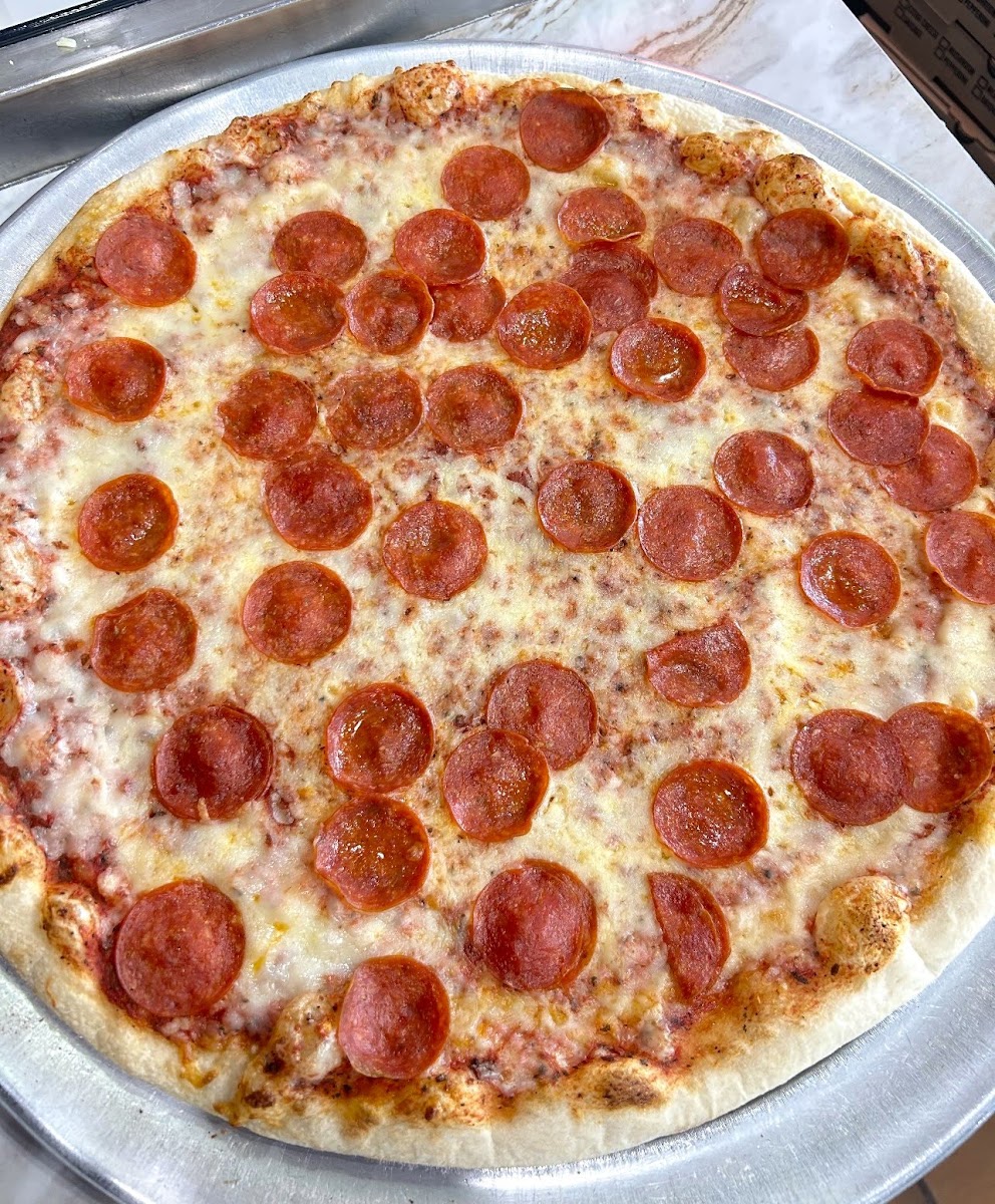 Ruano's Pizza & Pasta Photo 2