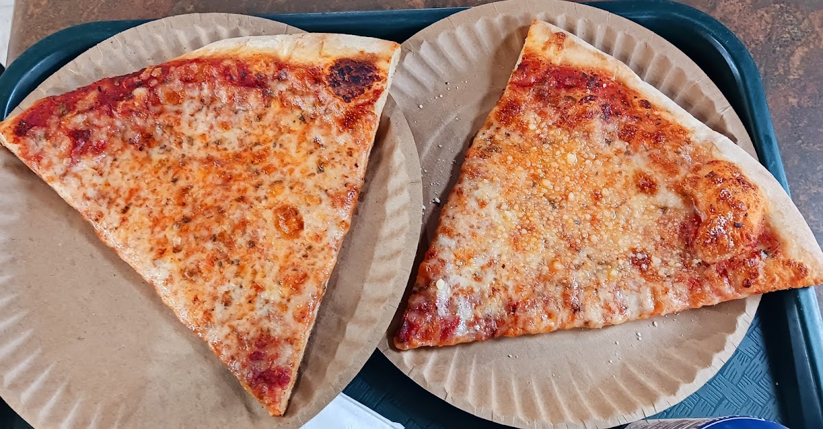 Ruano's Pizza & Pasta Photo 4