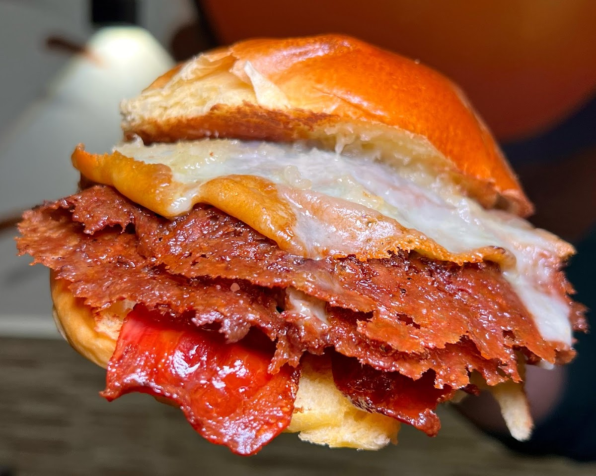 Tremendus Burger Bar Photo 3