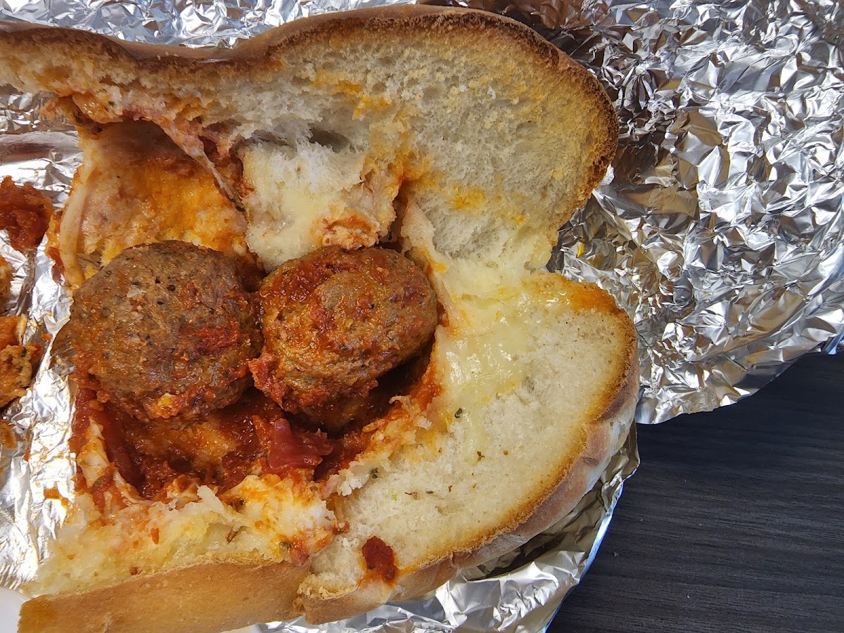 Tony's Pizzeria & Deli- Commercial Dr. Photo 4