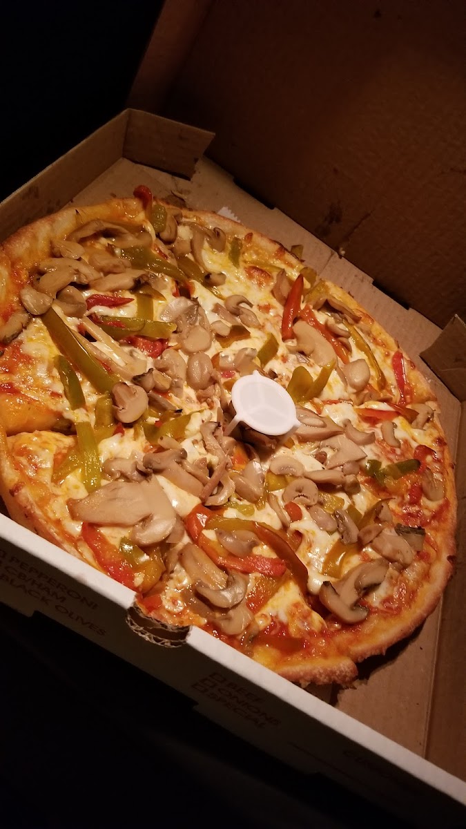 Tony's Pizzeria & Deli- Commercial Dr. Photo 6
