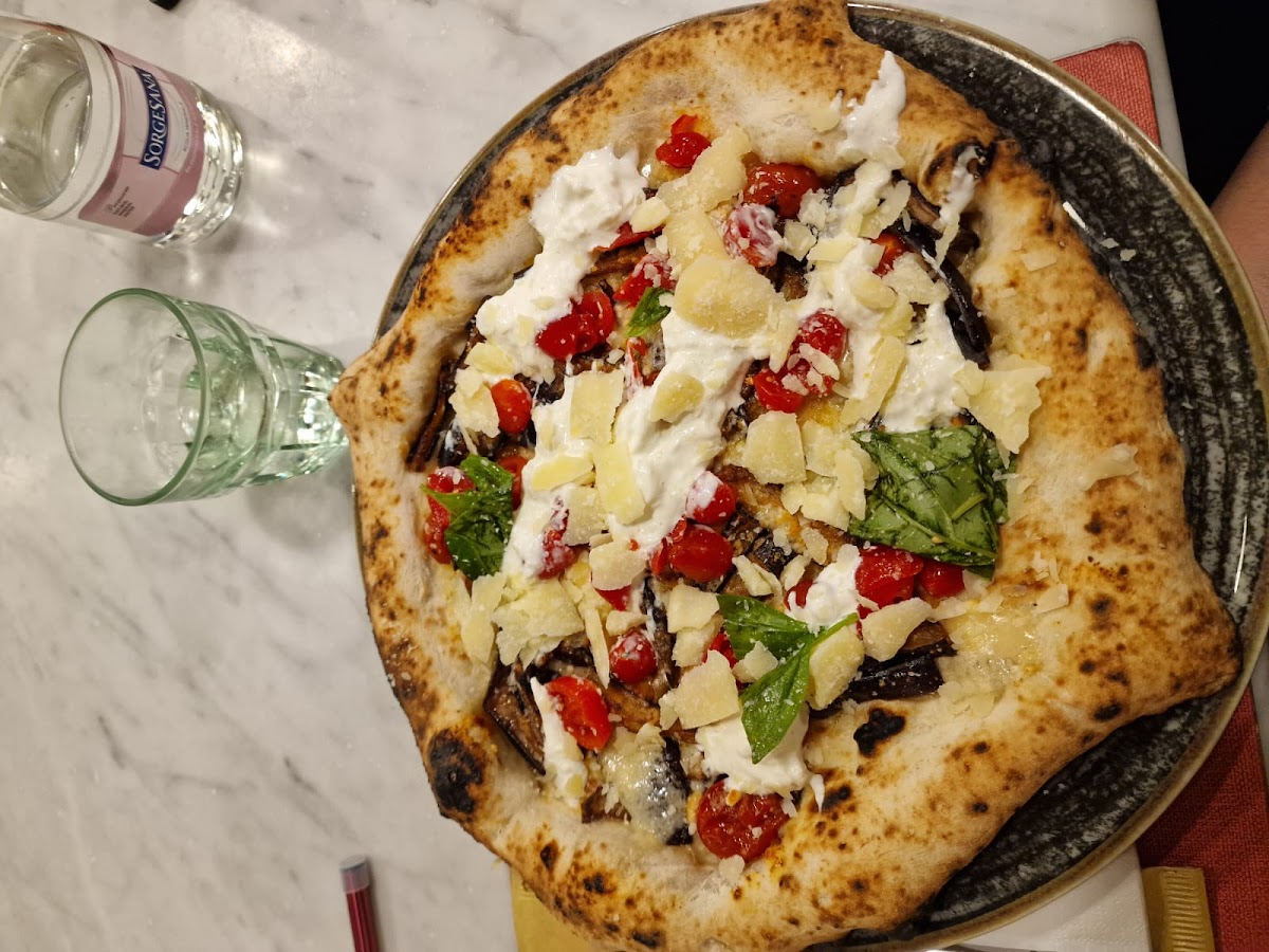 Pizzeria Carmnella dal 1892 Photo 5