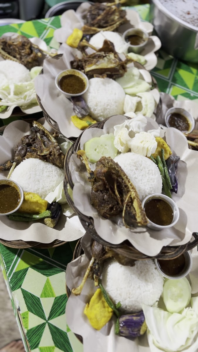 Pecel Lele-Ayam Cak Aulian Blangkon Photo 3