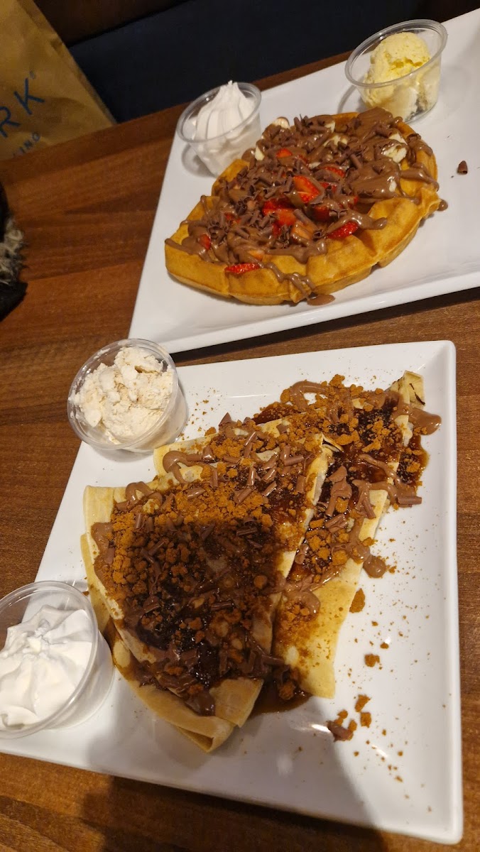 Creams Cafe Shepherd's Bush Photo 6