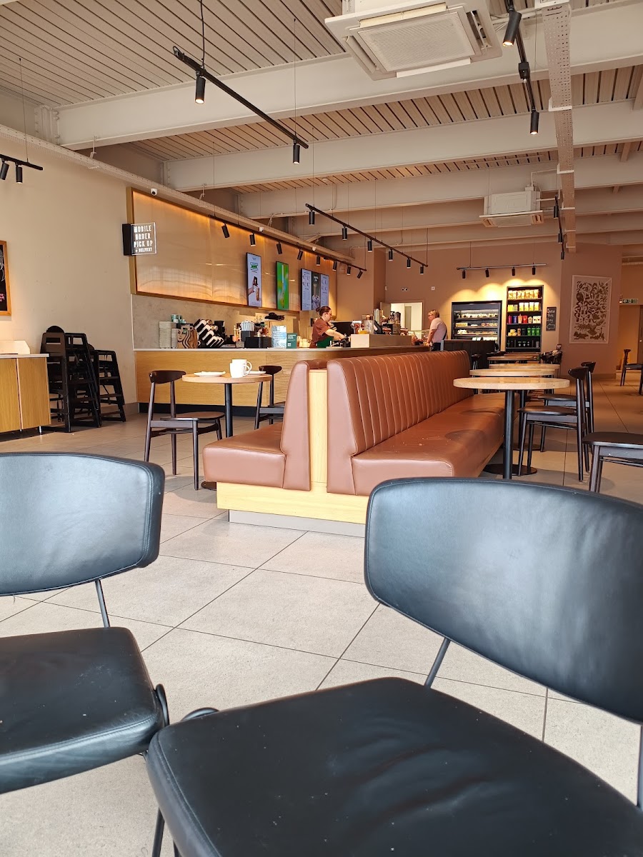 Starbucks Coffee Photo 4