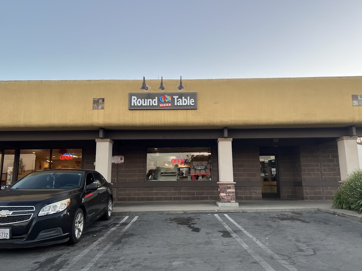 Round Table Pizza