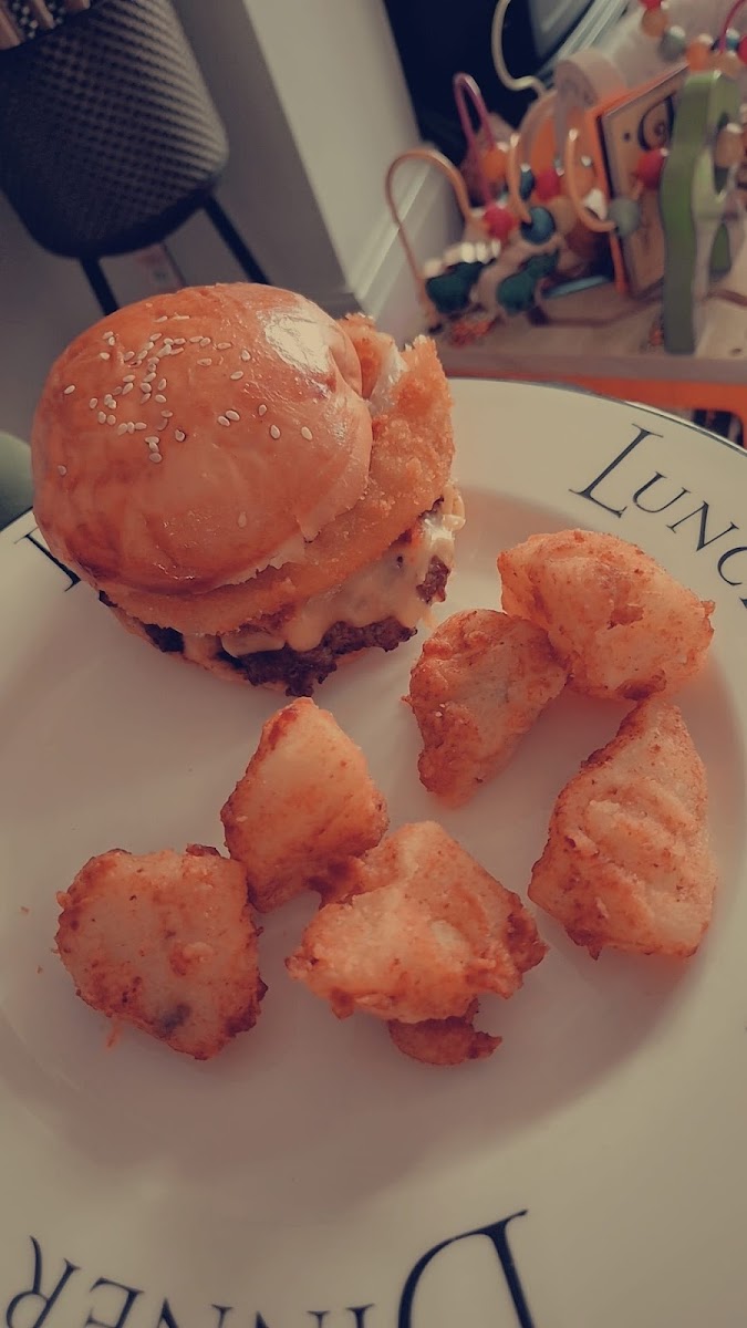 100 Smash Burger Photo 5