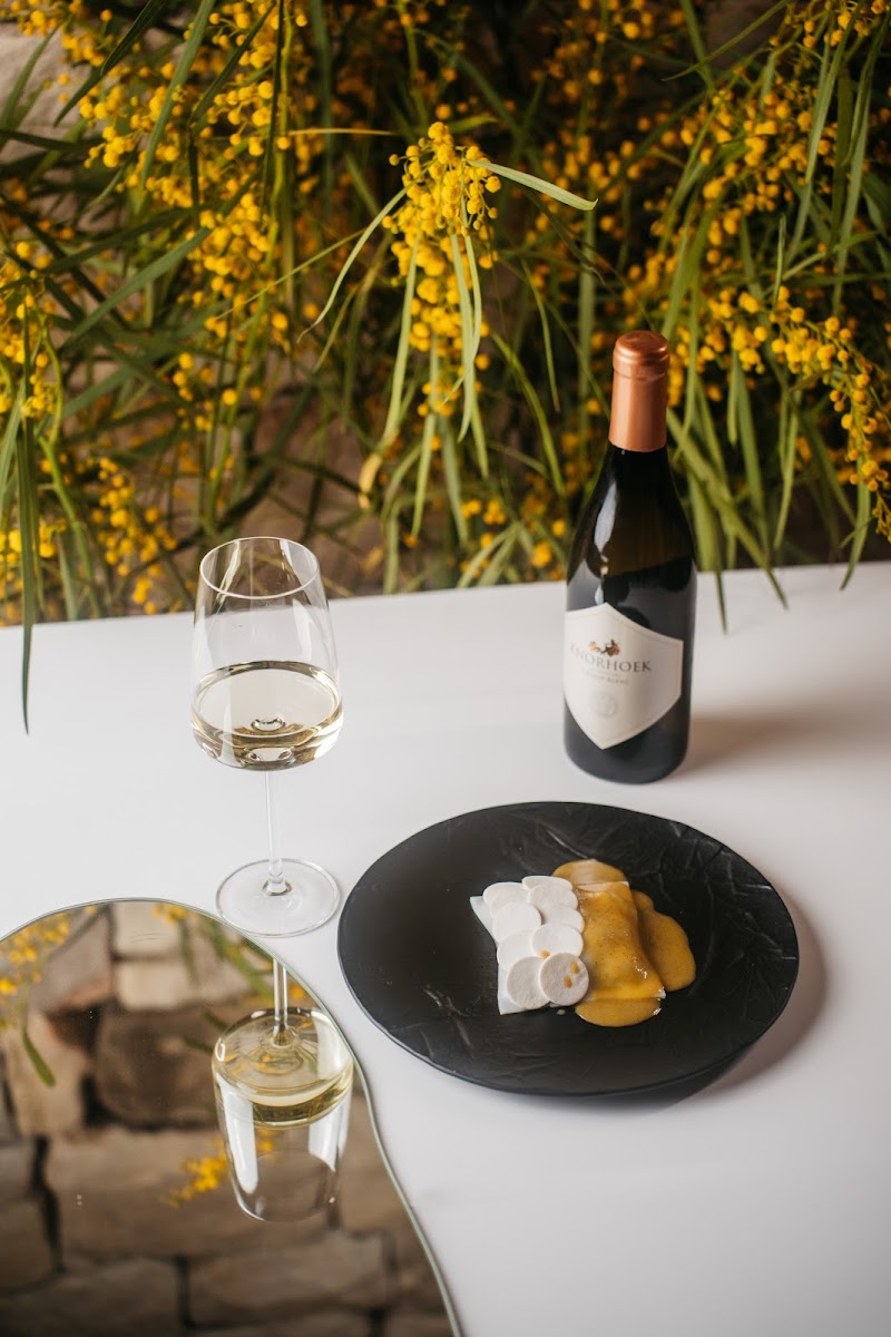 QUARTZ Restaurant Photo 9