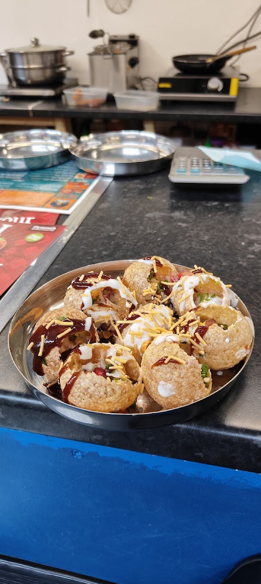 Everest flavours Plymouth Photo 8