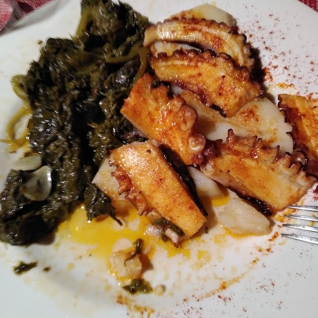 Pulpo A la Plancha Con Grelos Y Patatas