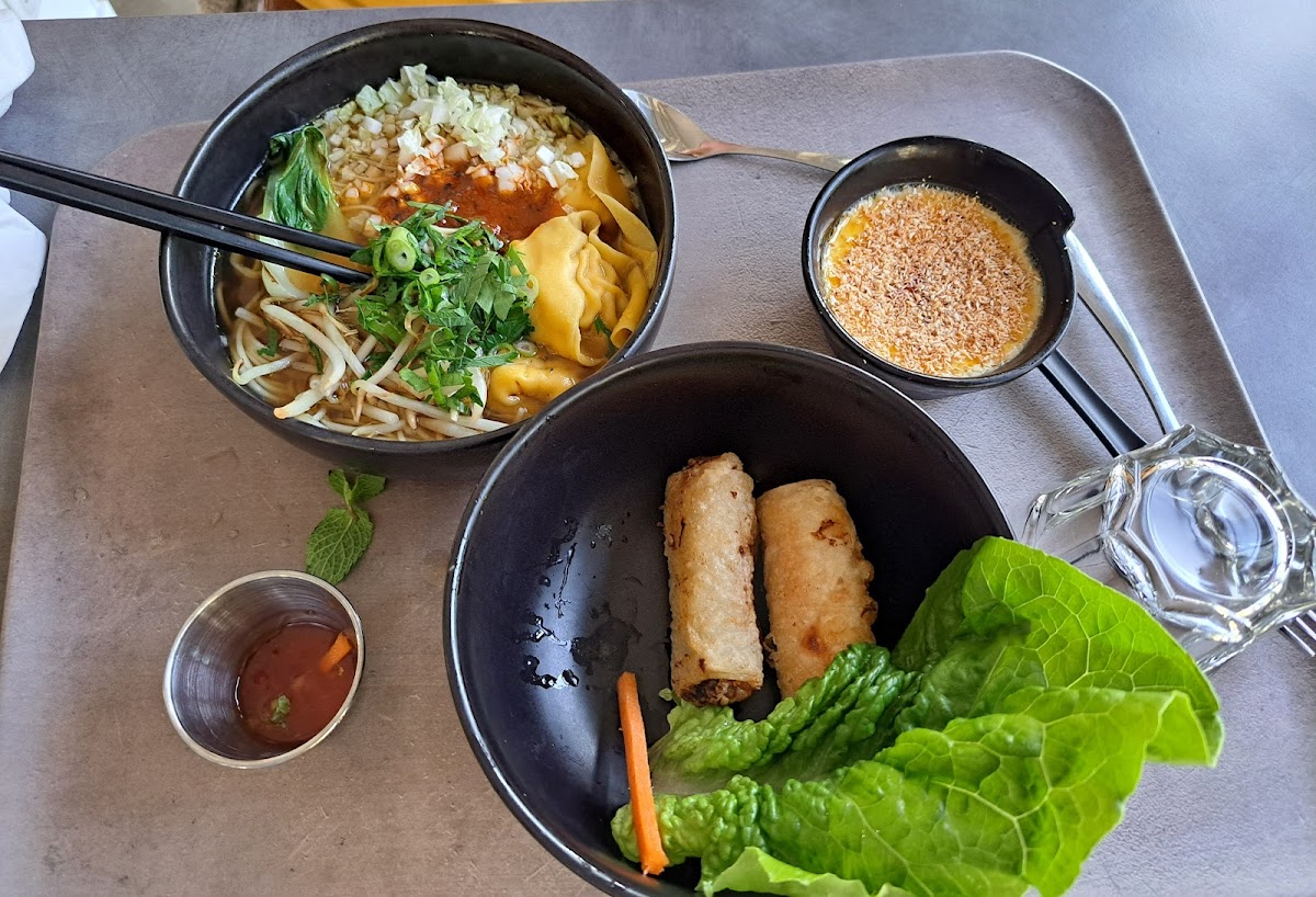 OnePlace Food Market Photo 3