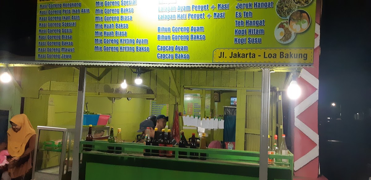 Warung Nasgor 99 Cinta Rasa