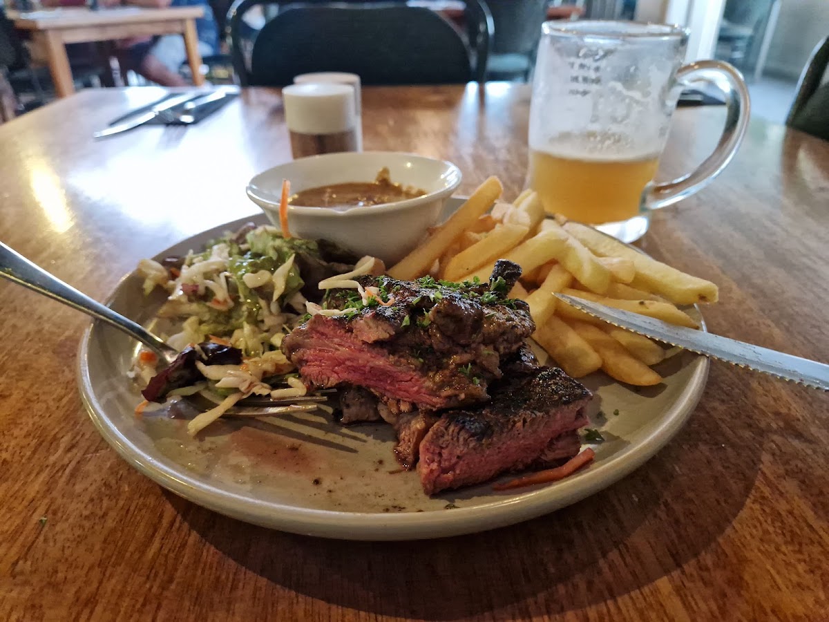 The Stables Bar and Grill Photo 3