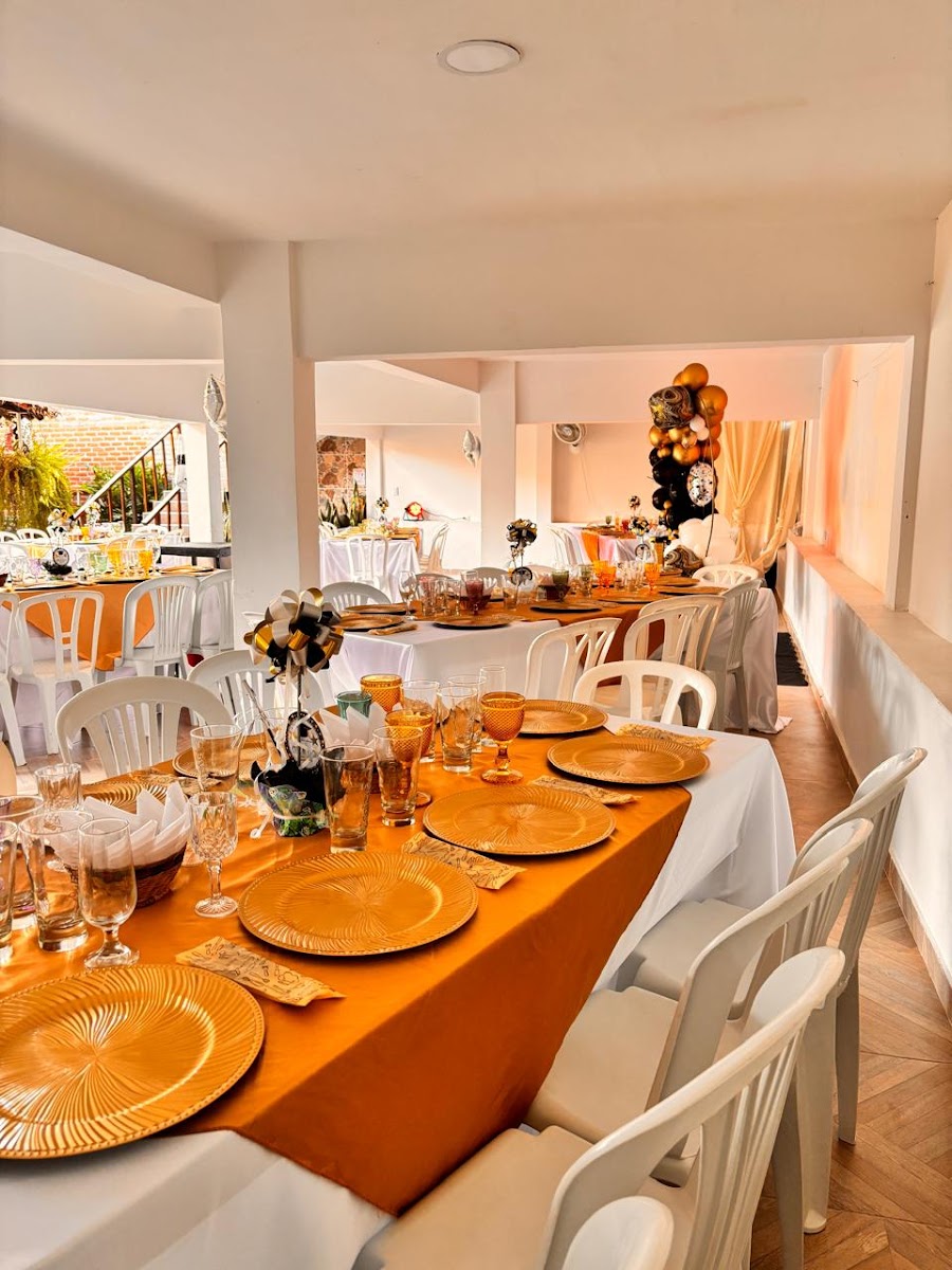 El Buen Sazón Valluno (restaurante y hotel familiar)