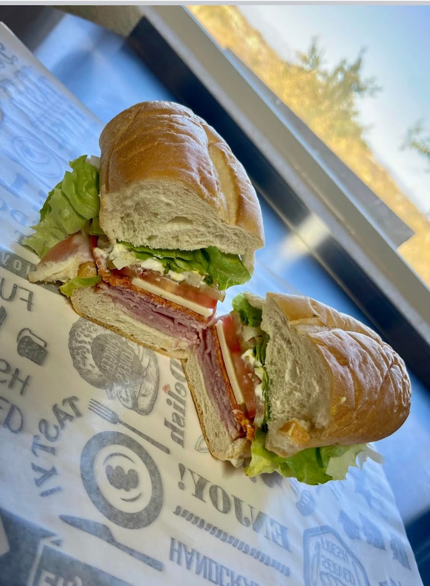 Simply Sandwiches Photo 10