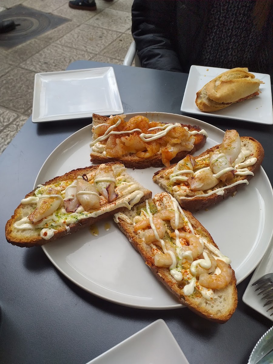 Perro Verde Cafe
