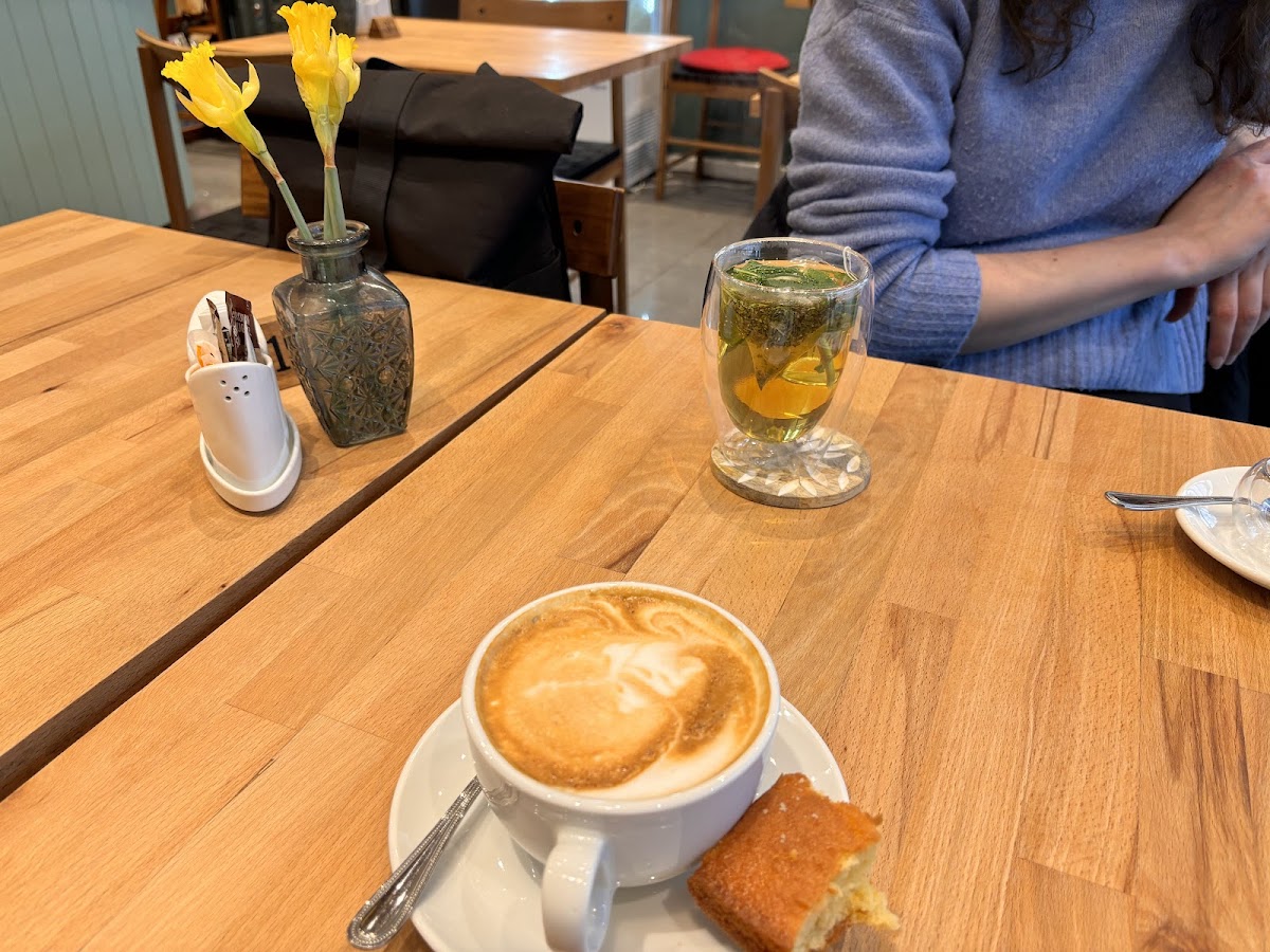 Lamassu Cafe Photo 9