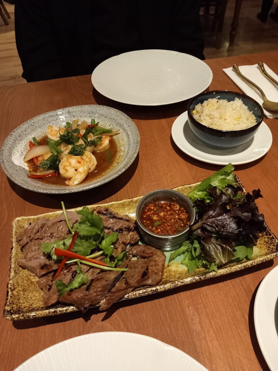 Eatnua - High Wycombe Photo 8