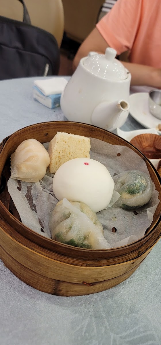 Ho Yin Palace Photo 5
