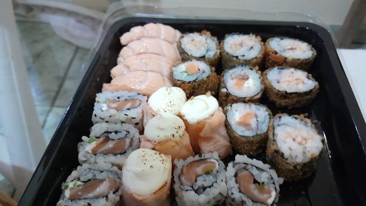 Tokyo Sushi Bar Photo 10