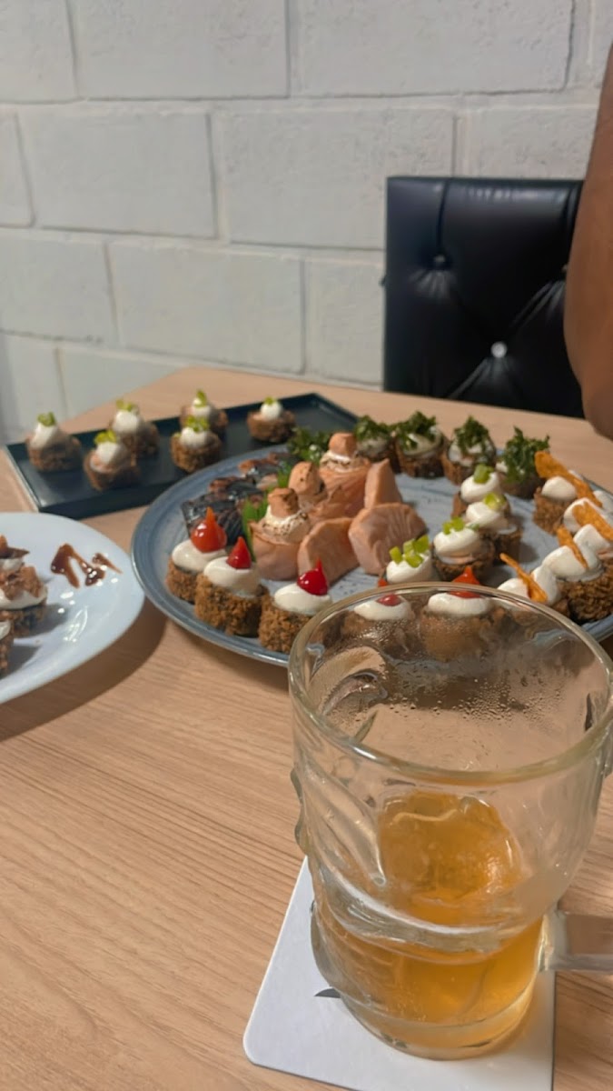 Tokyo Sushi Bar Photo 7