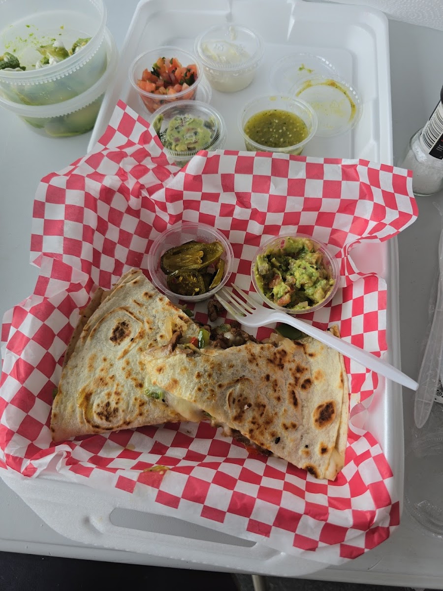 J&C Food Truck Photo 9