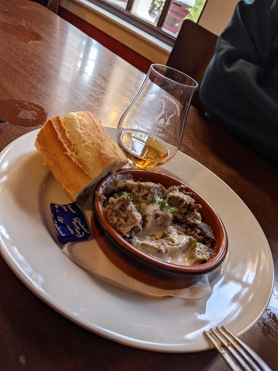 Fiddlers Highland Restaurant Photo 10