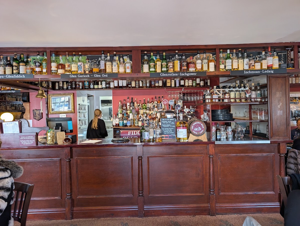 Fiddlers Highland Restaurant Photo 3