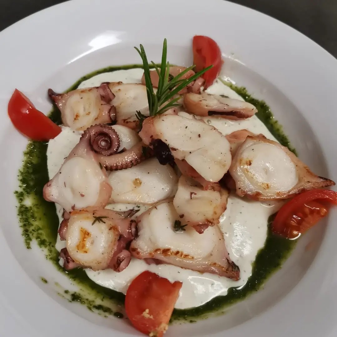 Pizzeria La Perla Photo 3