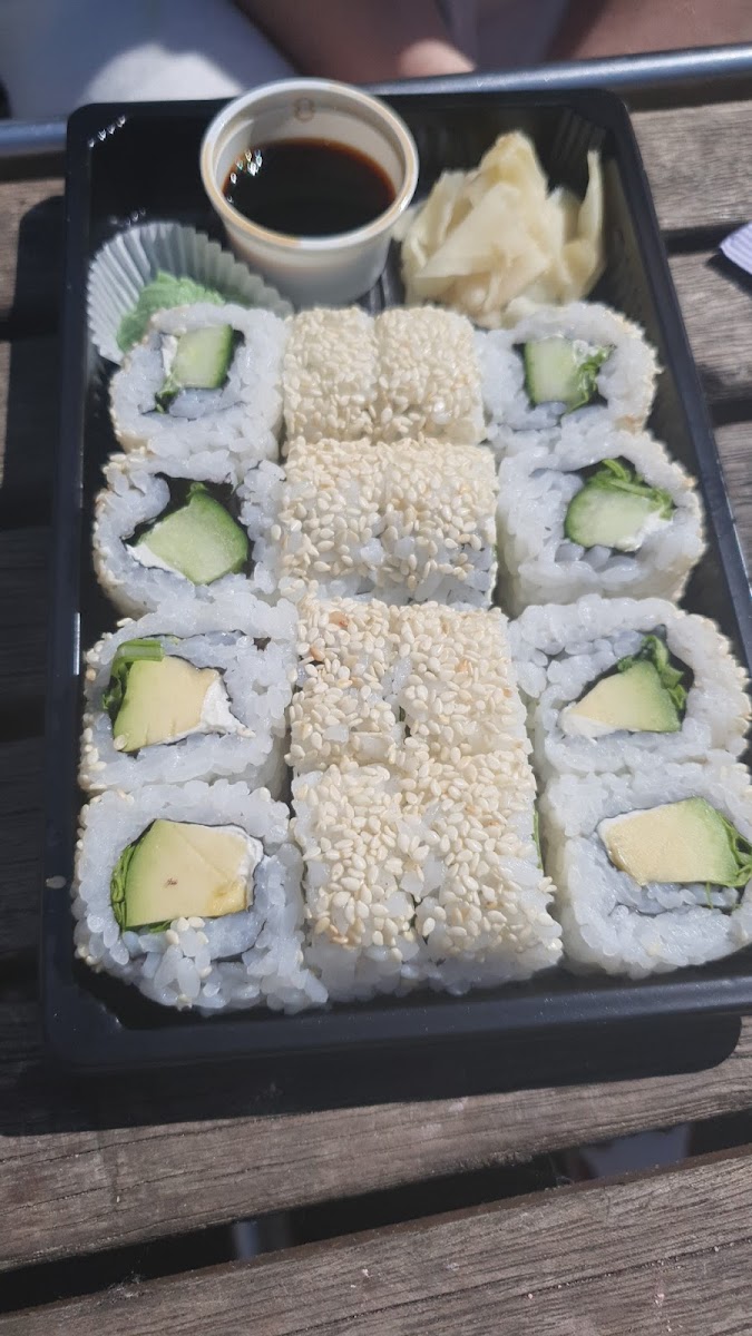 Asia-Haus Sushi & Warmküche Photo 6