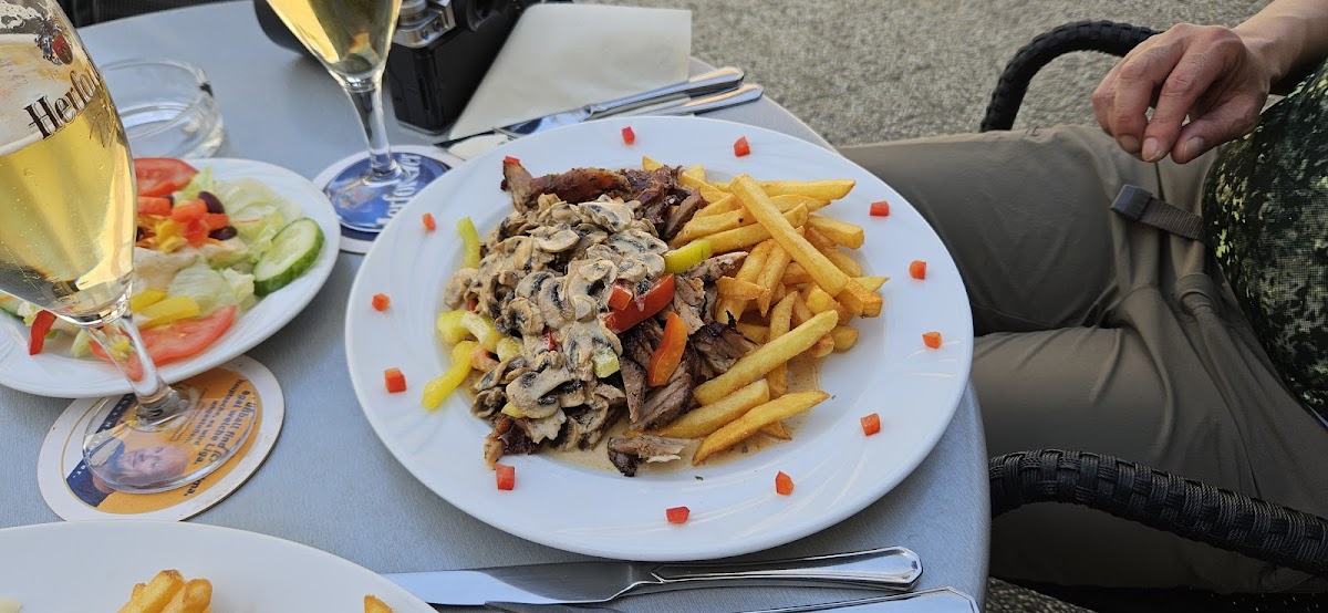 Bistro Restaurant Al Canari Photo 7