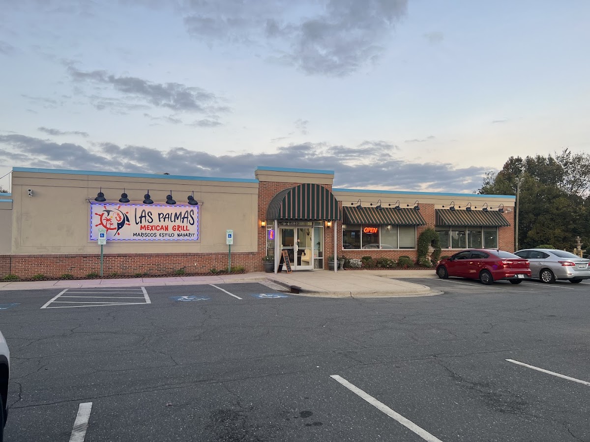 Las Palmas Mexican Grill Photo 3