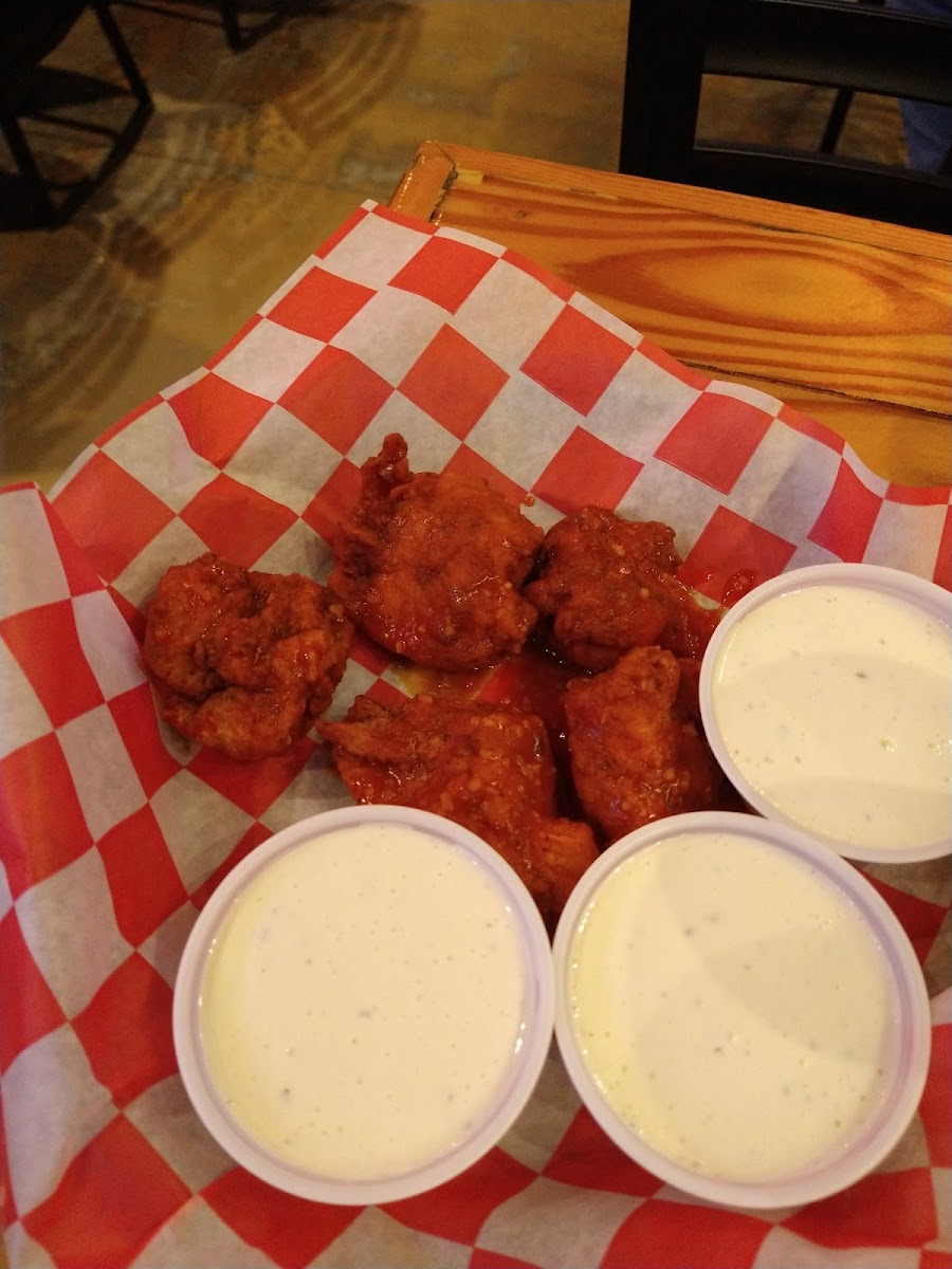 Cluckers Photo 5