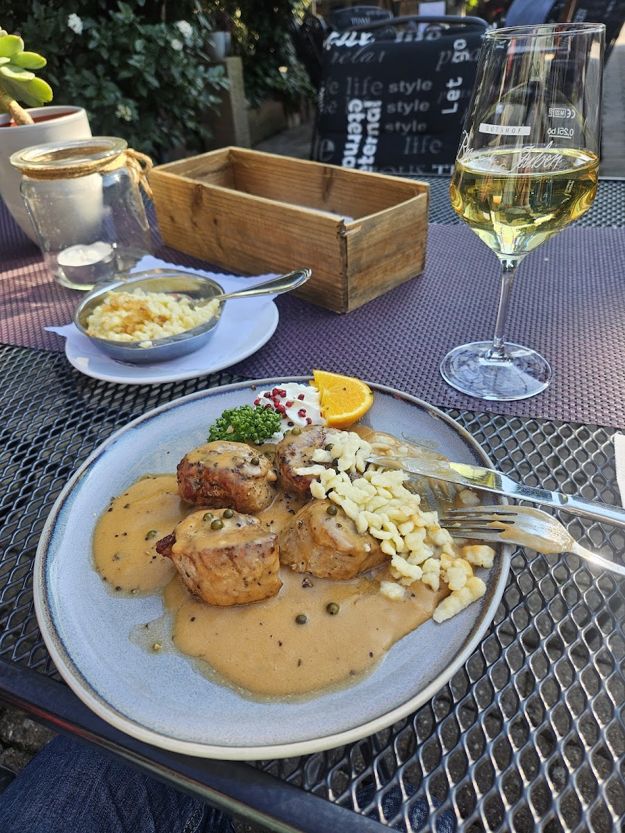 Bauer's Stuben wine bar Photo 3
