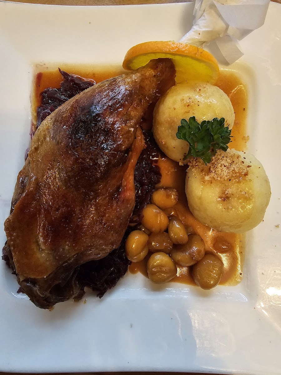 Bauer's Stuben wine bar Photo 5