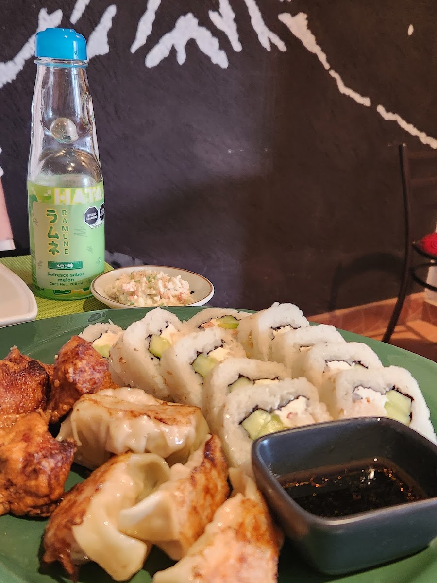 SAI Sushi Roll and Coffee Photo 3