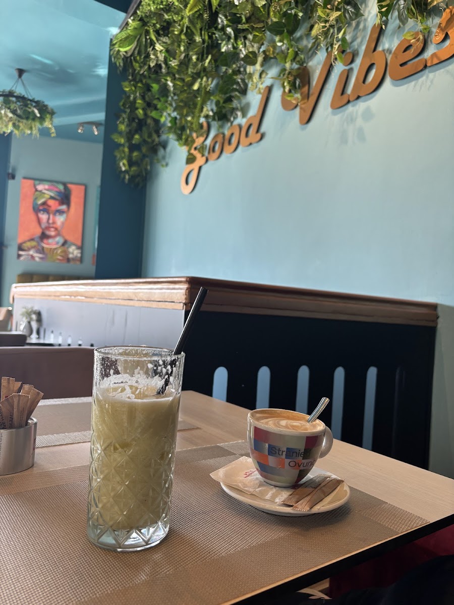 High Heels Cafe Photo 4