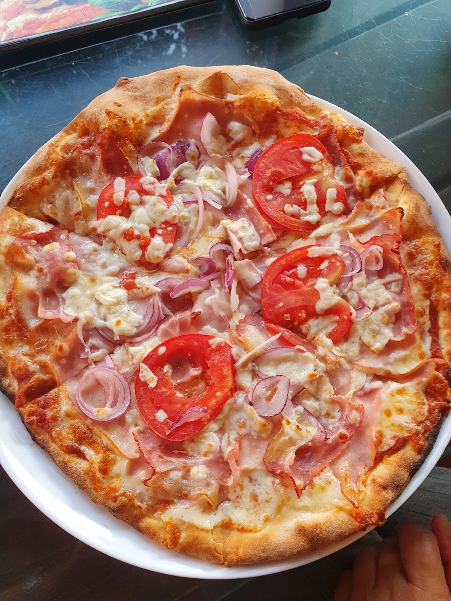 Pizza Napoleon Photo 9