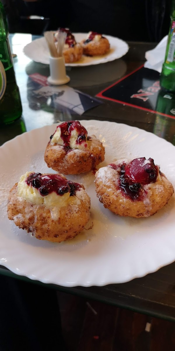 Pizza Napoleon Photo 7
