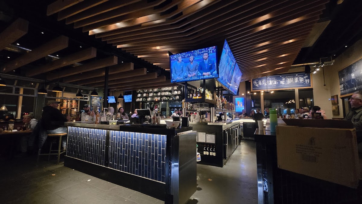 BJ's Restaurant & Brewhouse Photo 3