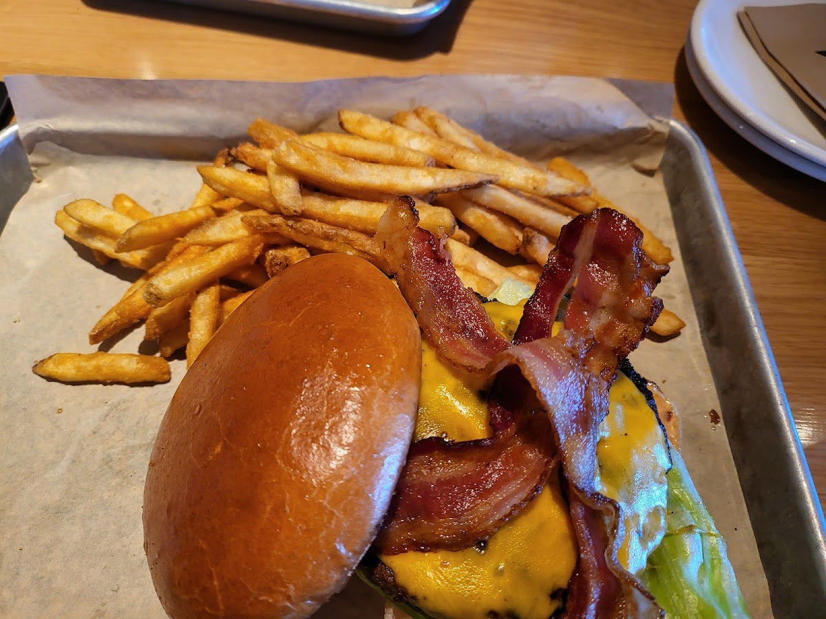 BJ's Restaurant & Brewhouse Photo 7