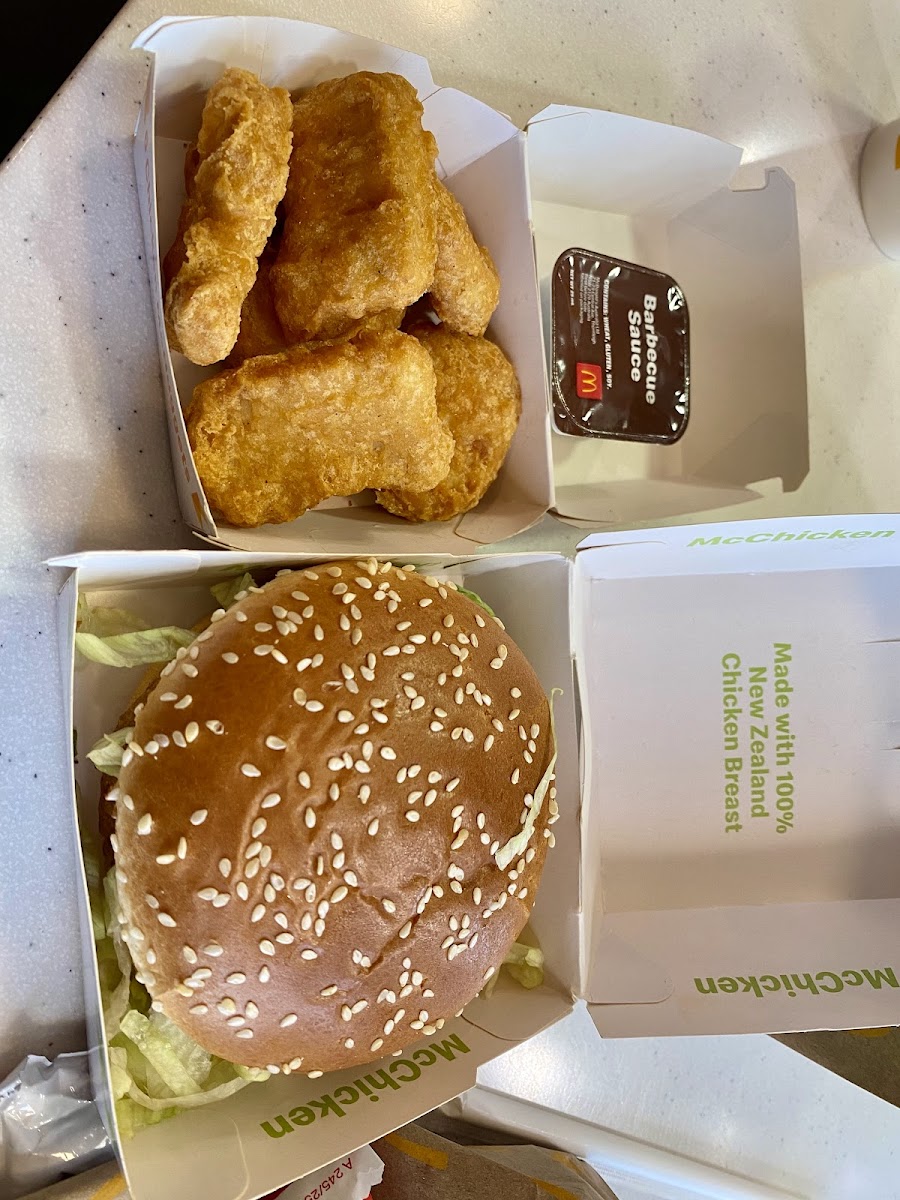 McDonald's Lunn Ave Photo 4