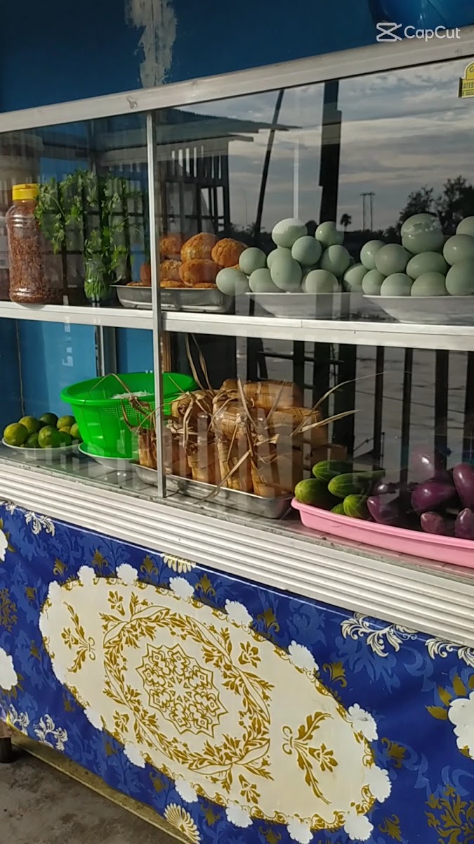 Warung Terapung kampung Biru Mama Amel Photo 2