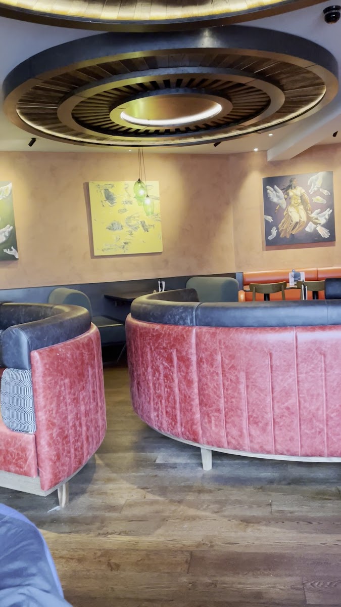 Nando's Edinburgh - The Gyle Photo 2