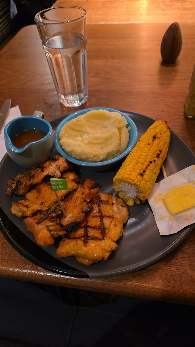 Nando's Edinburgh - The Gyle Photo 5